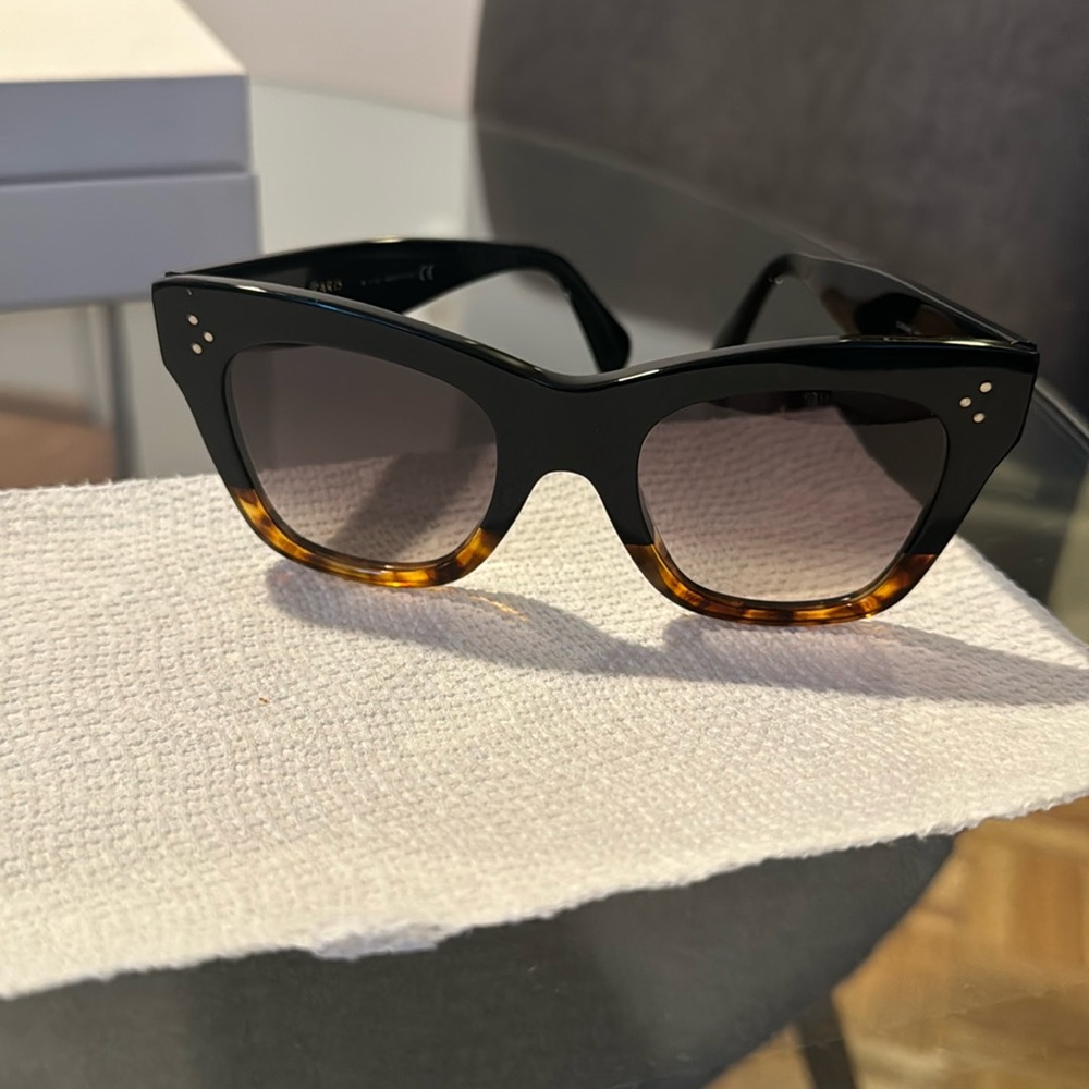 Celine Sunglasses - style: CL 4004IN. In perfect condition! No scratches.